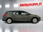 Ford Focus 2012 Ruskea (beige)