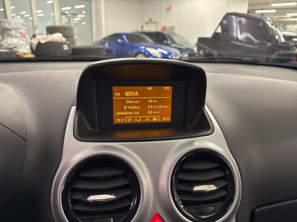 Opel Corsa 2012 Ruskea (beige)