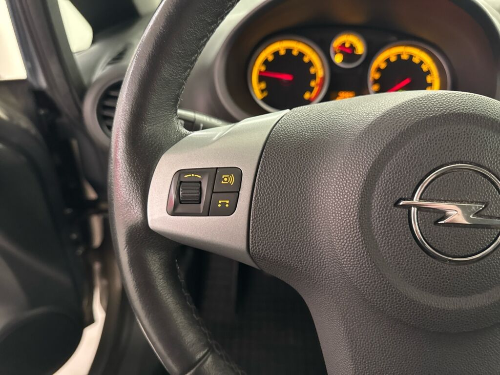 Opel Corsa 2012 Ruskea (beige)