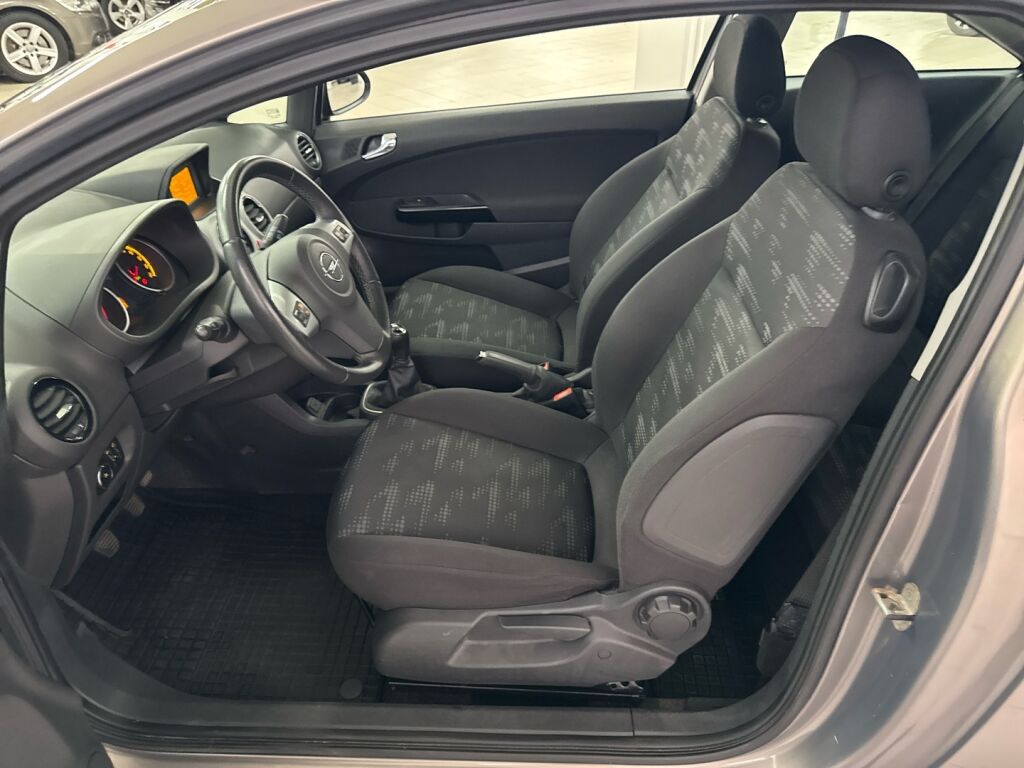 Opel Corsa 2012 Ruskea (beige)