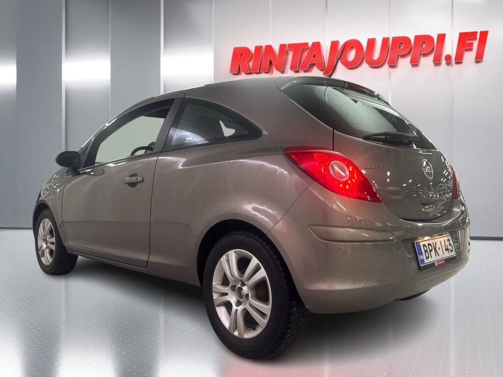 Opel Corsa 2012 Ruskea (beige)