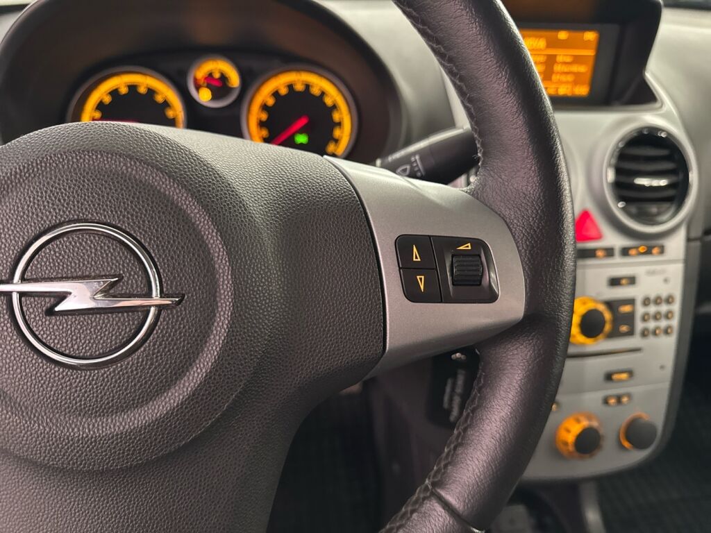 Opel Corsa 2012 Ruskea (beige)