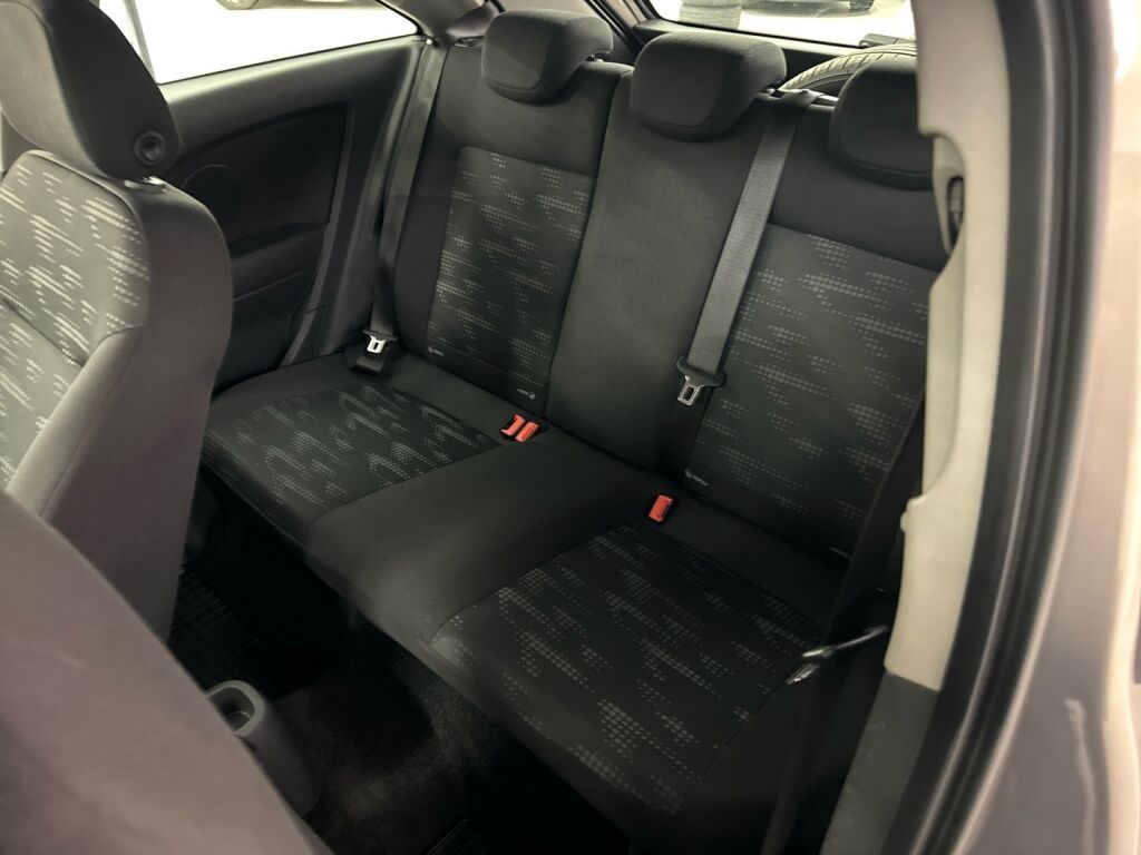 Opel Corsa 2012 Ruskea (beige)