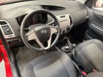 Hyundai i20 2011 Punainen