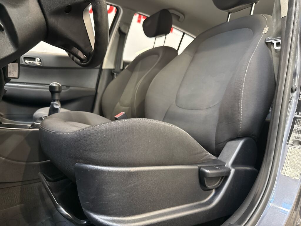 Hyundai i20 2011 Harmaa