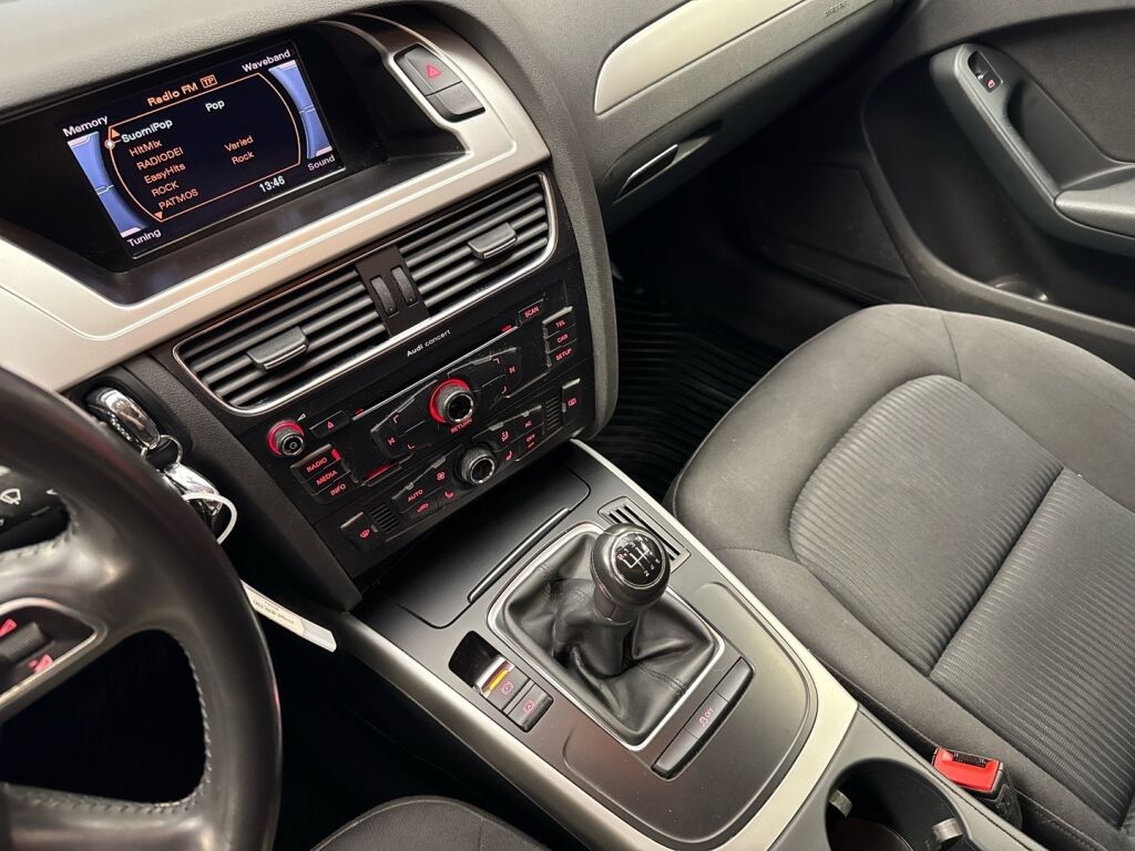 Audi A4 2011 Musta