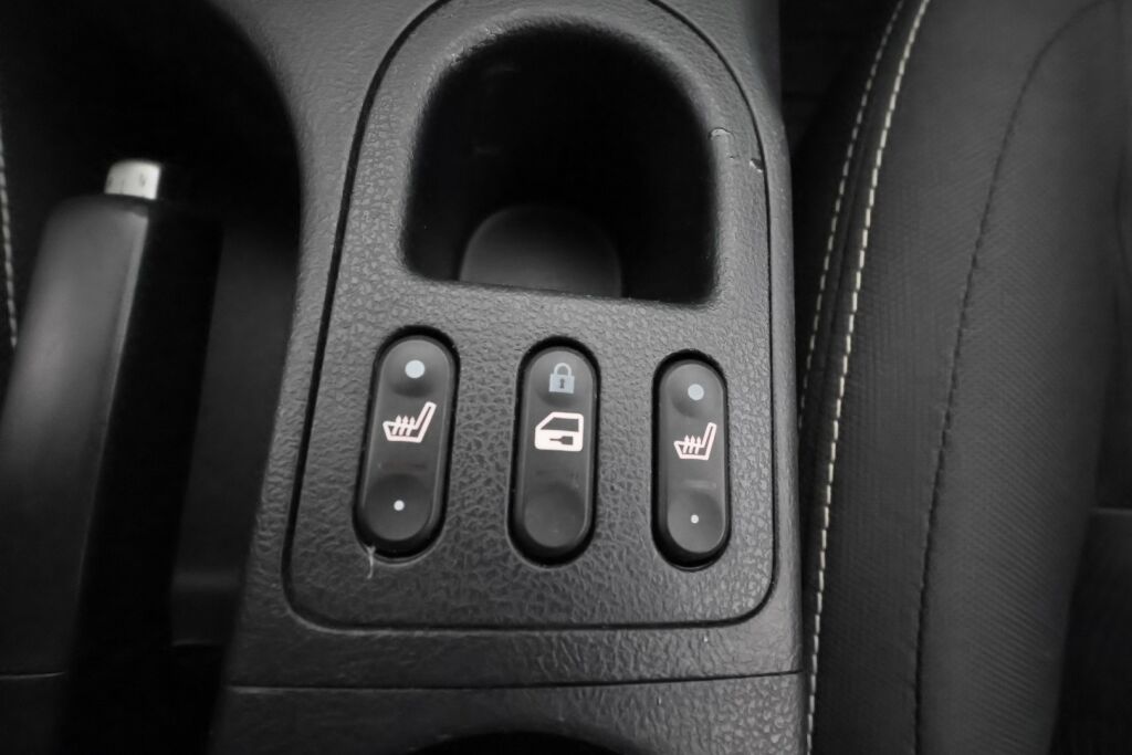 Nissan Qashqai 2011 Harmaa