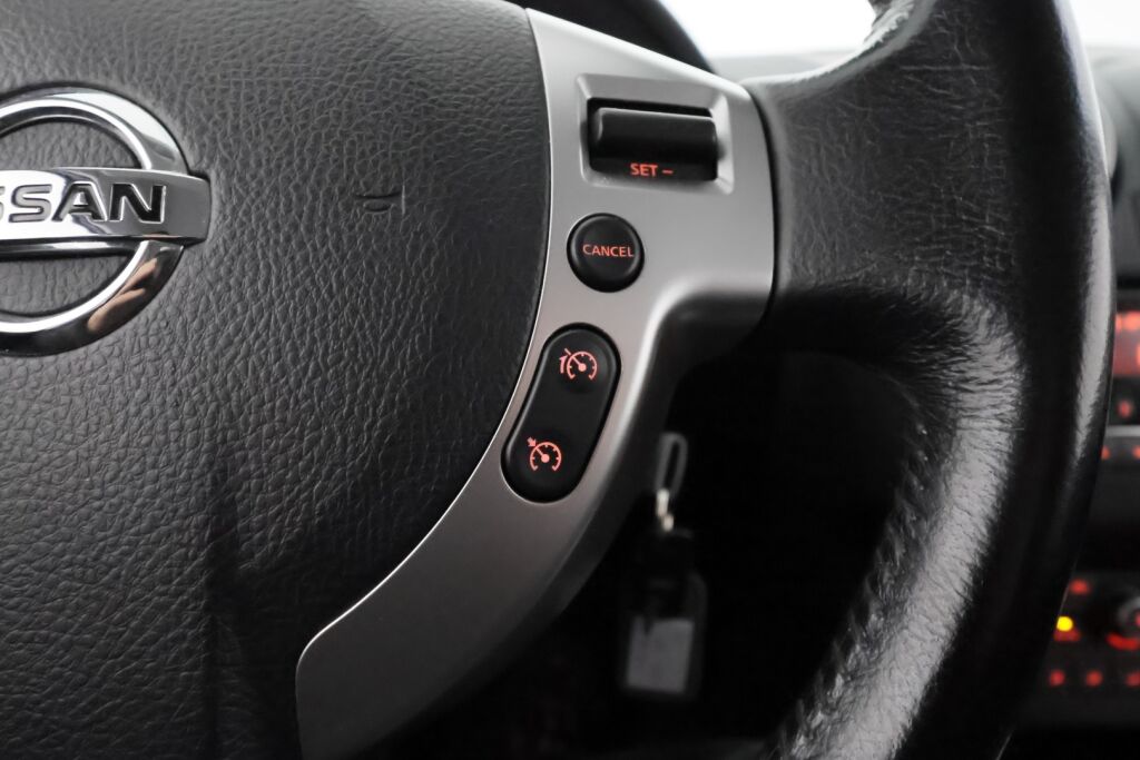 Nissan Qashqai 2011 Harmaa