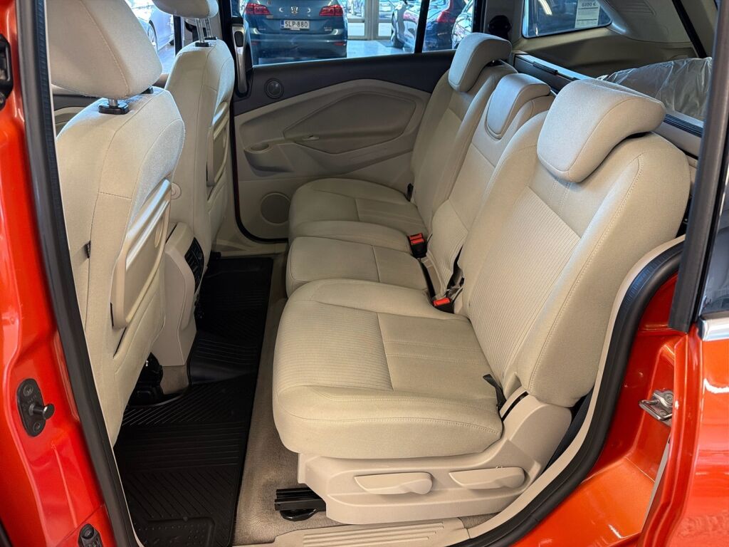 Ford Grand C-Max 2012 Punainen