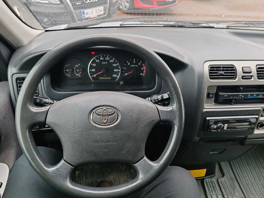 Toyota Hiace 2011 Hopea