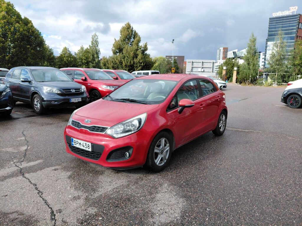 Kia Rio 2012 Punainen