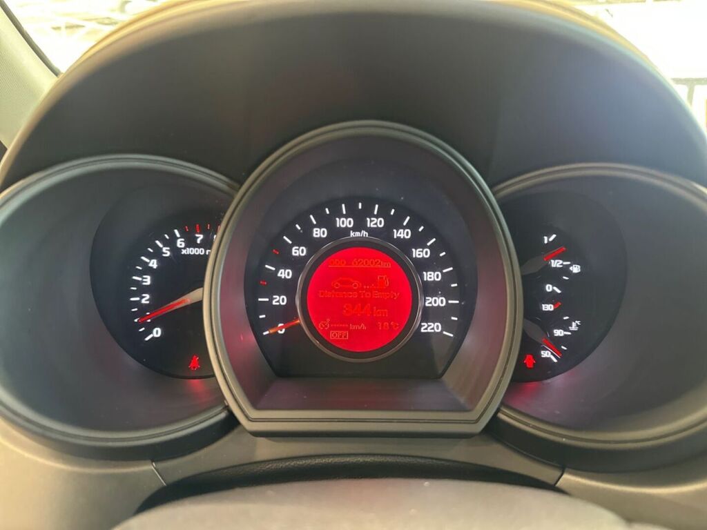 Kia Rio 2011 Ruskea (beige)