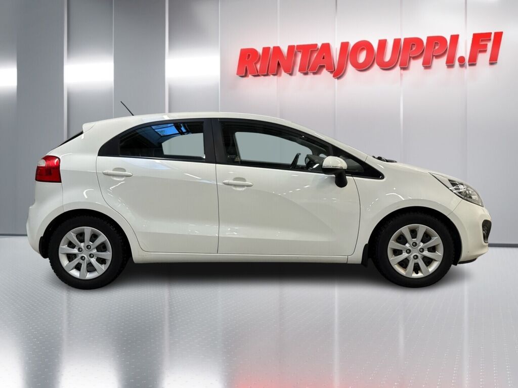 Kia Rio 2012 Valkoinen