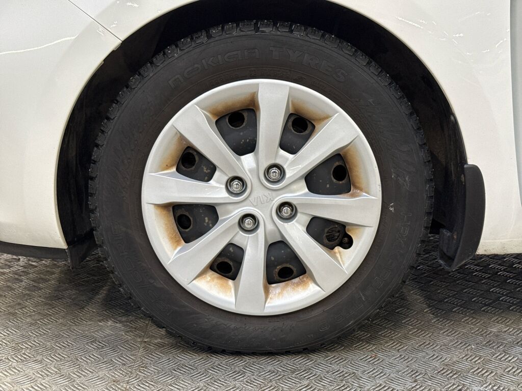 Kia Rio 2012 Valkoinen