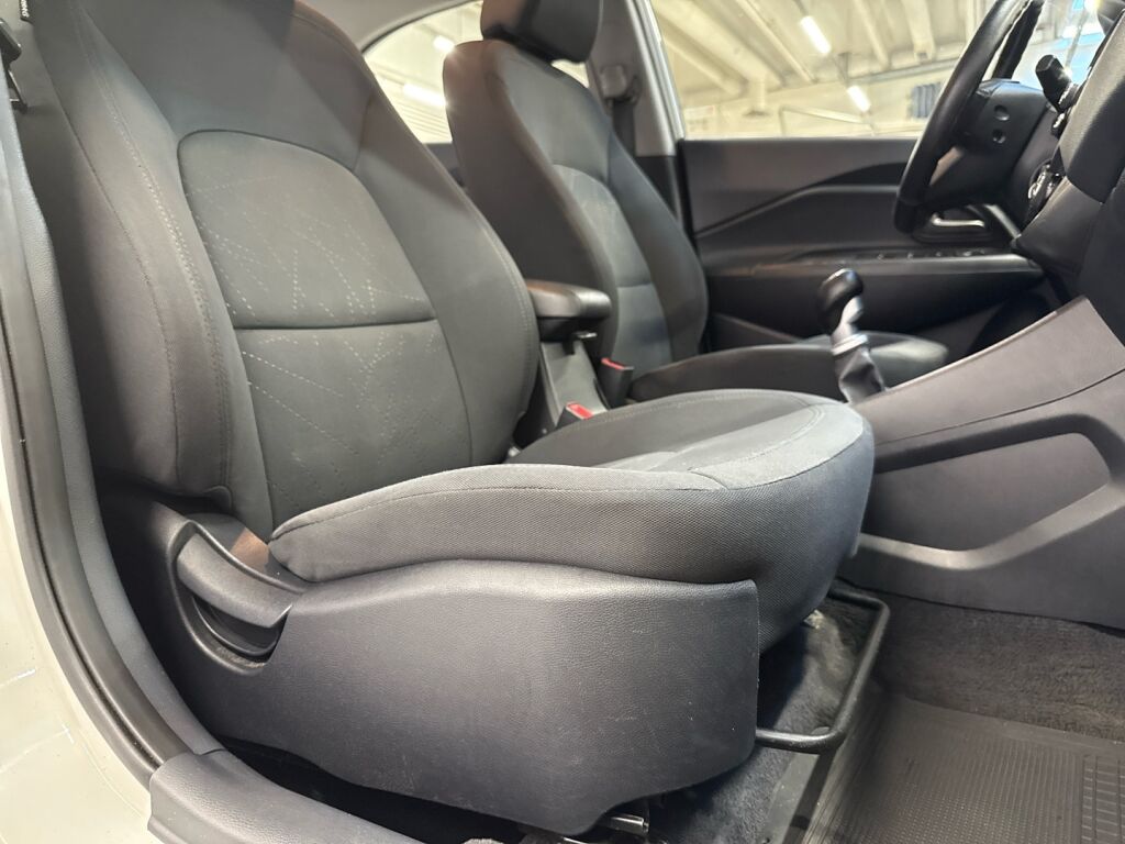 Kia Rio 2012 Valkoinen