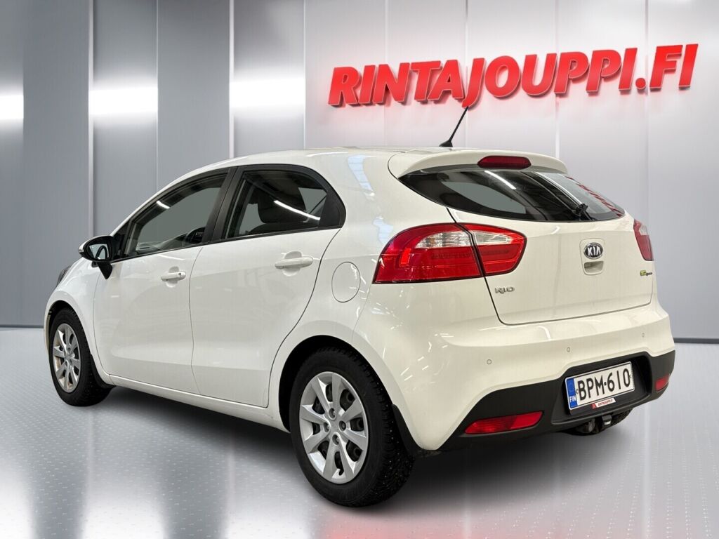 Kia Rio 2012 Valkoinen