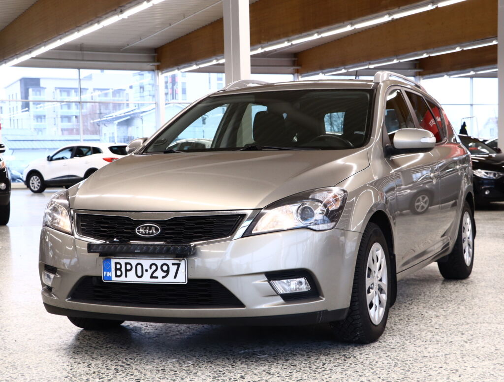 Kia Ceed 2012 Hopea