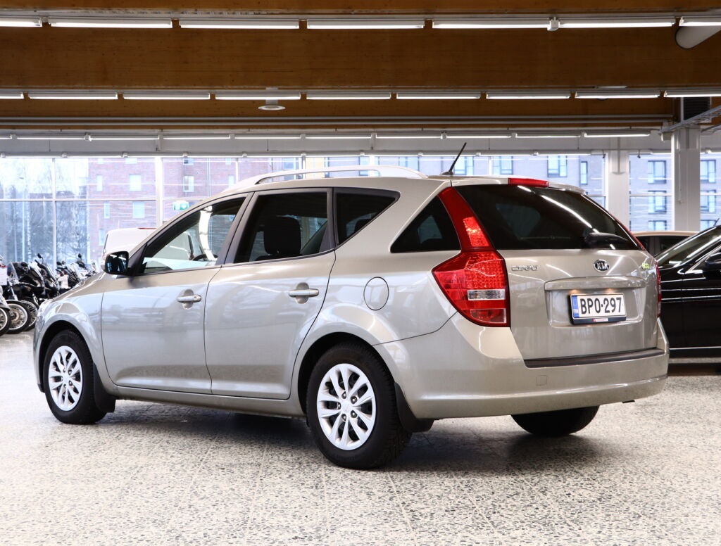 Kia Ceed 2012 Hopea
