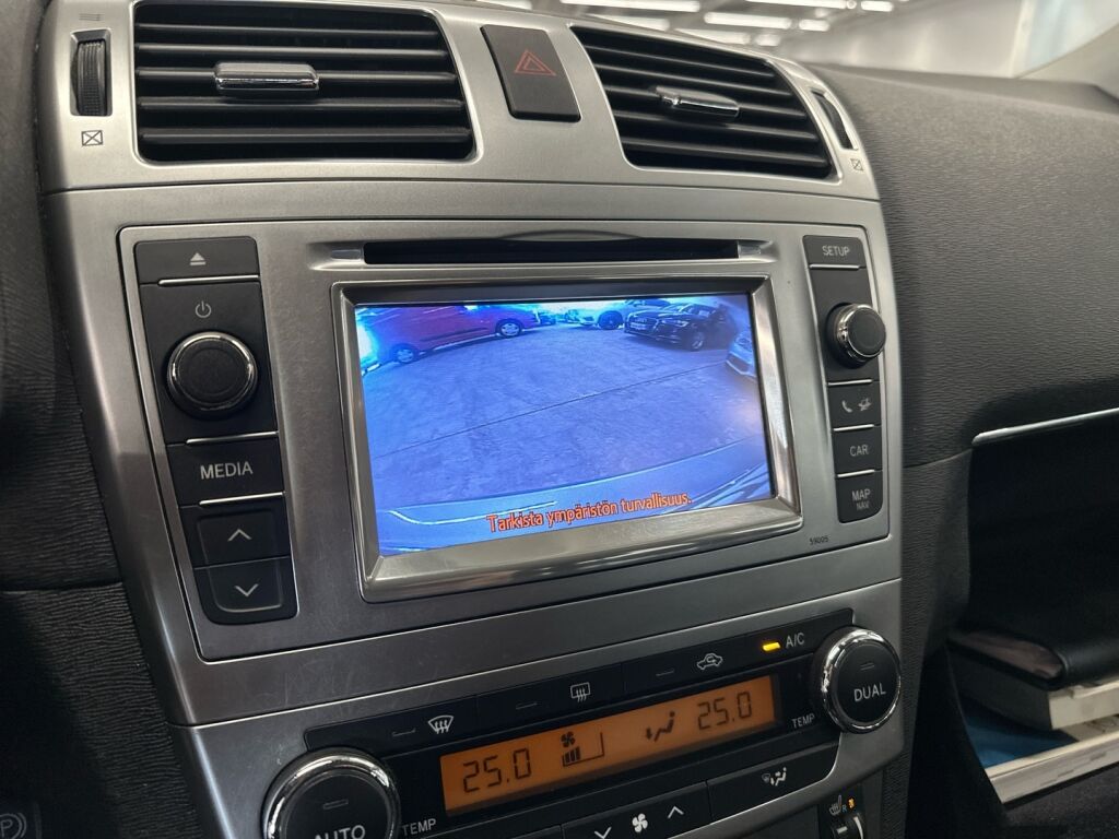 Toyota Avensis 2012 Harmaa