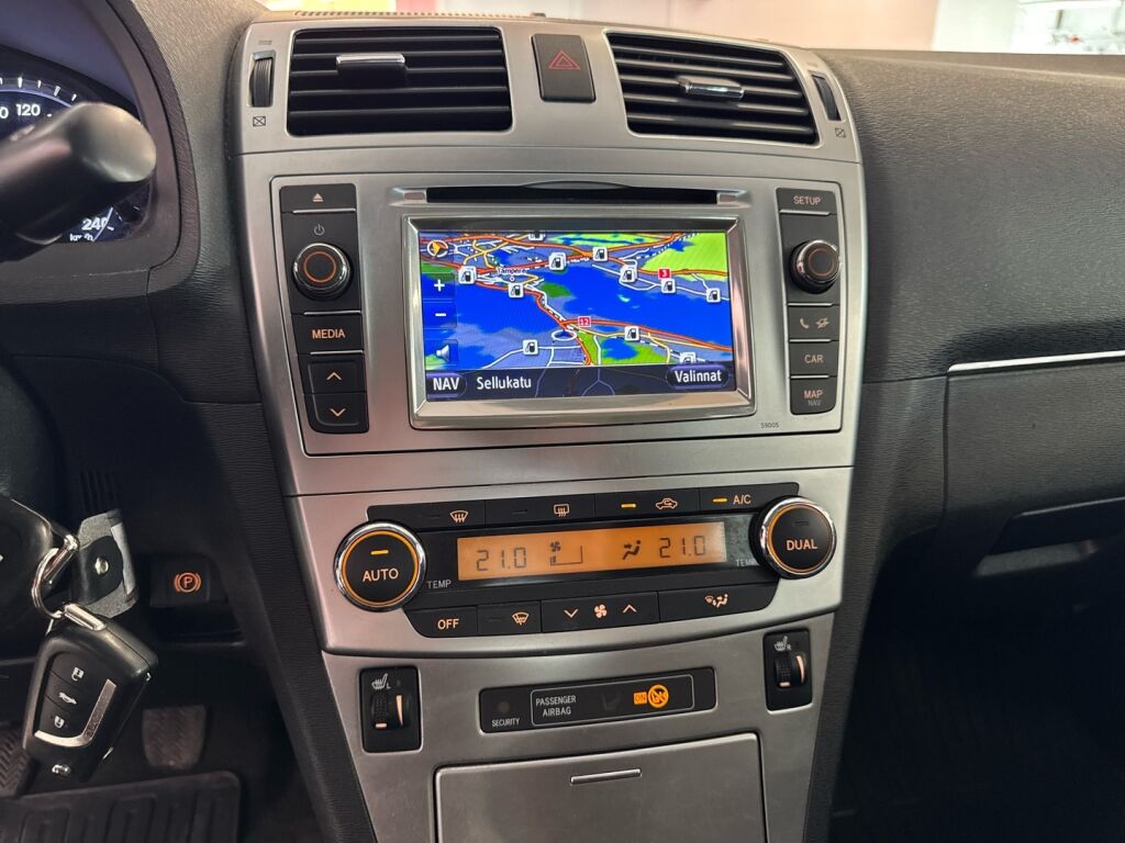 Toyota Avensis 2012 Harmaa