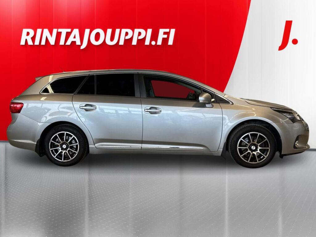 Toyota Avensis 2012, photo 7/29