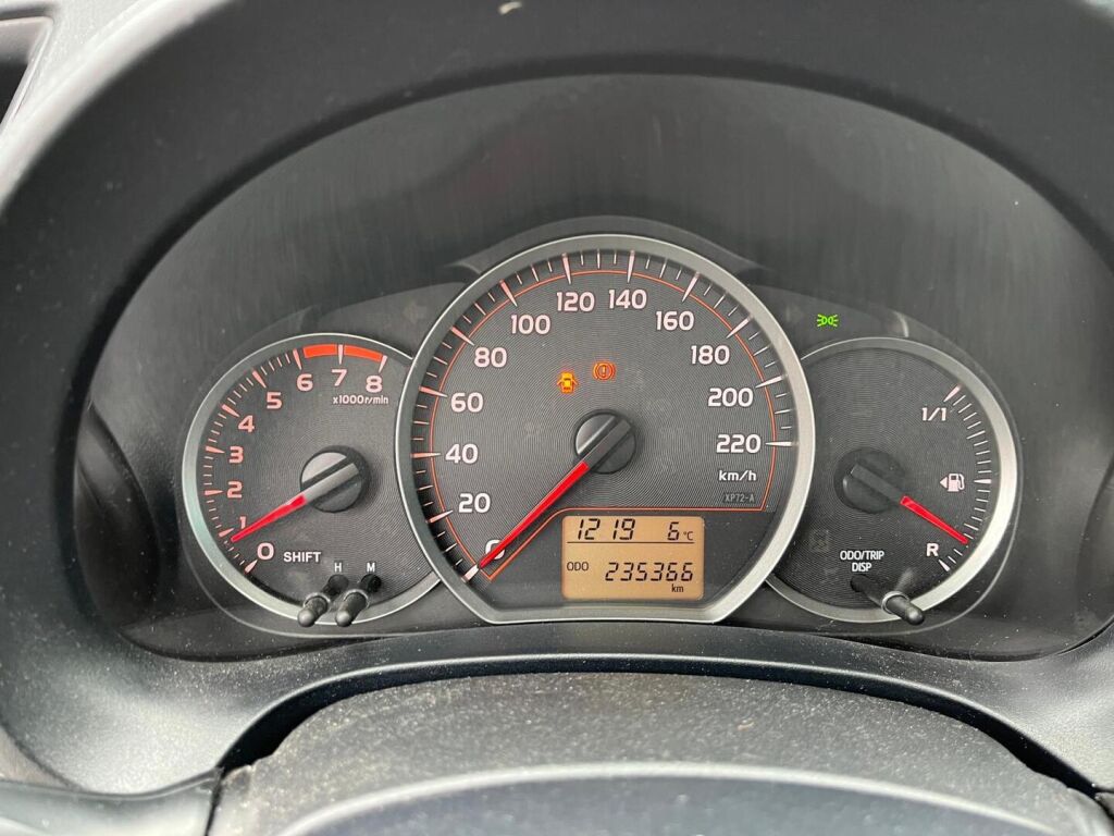 Toyota Yaris 2012 Hopea