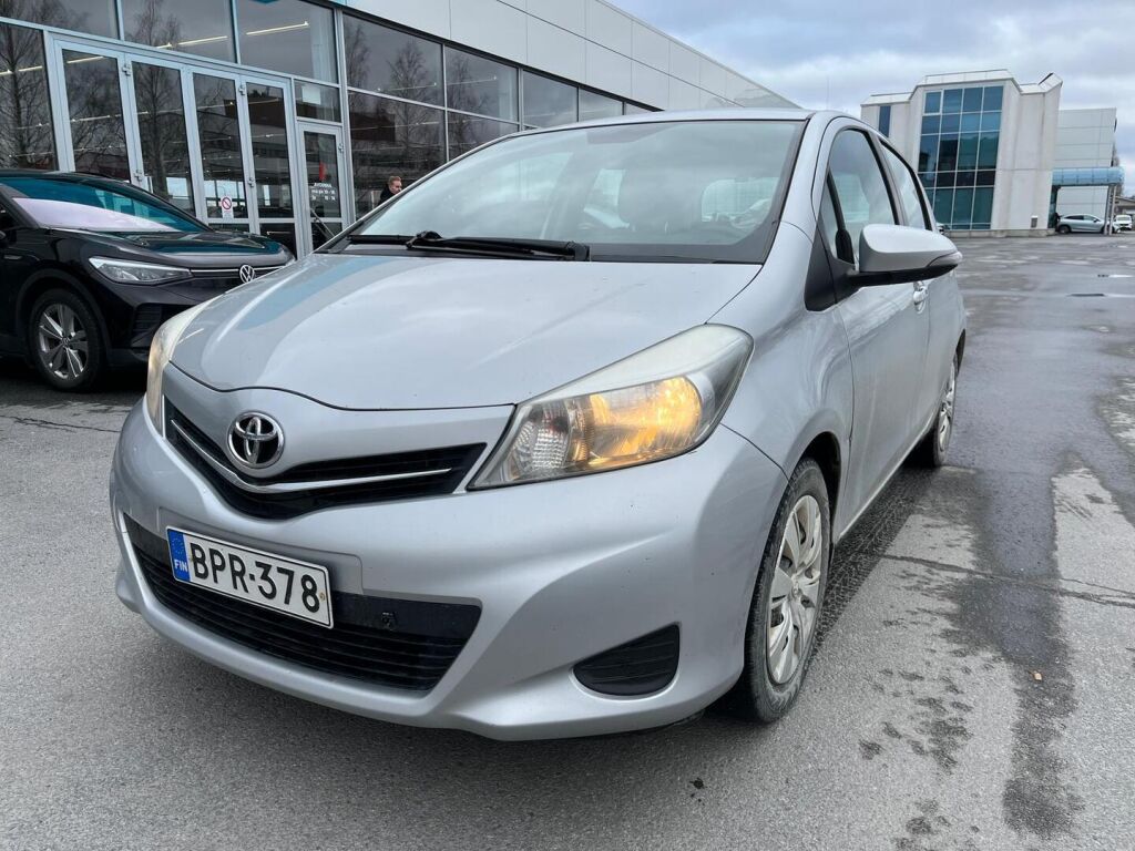 Toyota Yaris 2012 Hopea