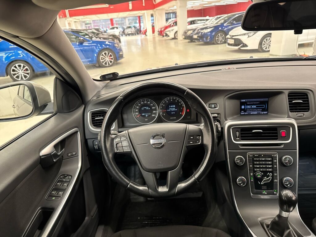 Volvo V60 2012 Ruskea (beige)