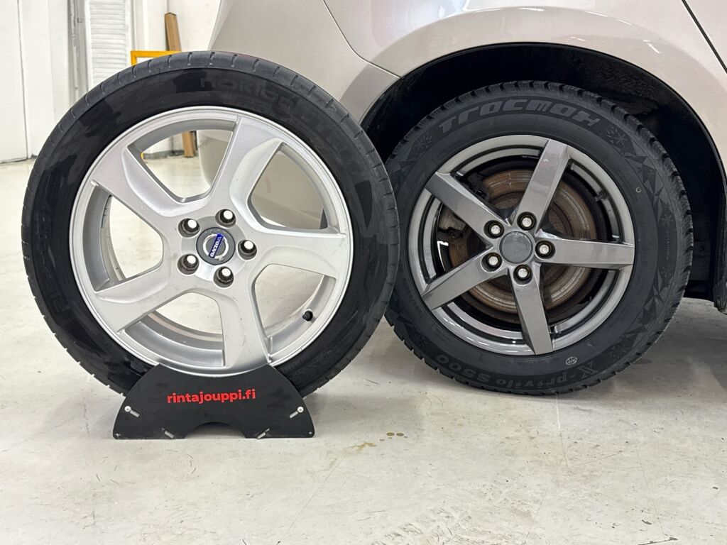 Volvo V60 2012 Ruskea (beige)