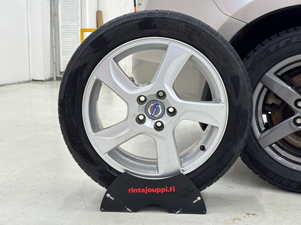 Volvo V60 2012 Ruskea (beige)