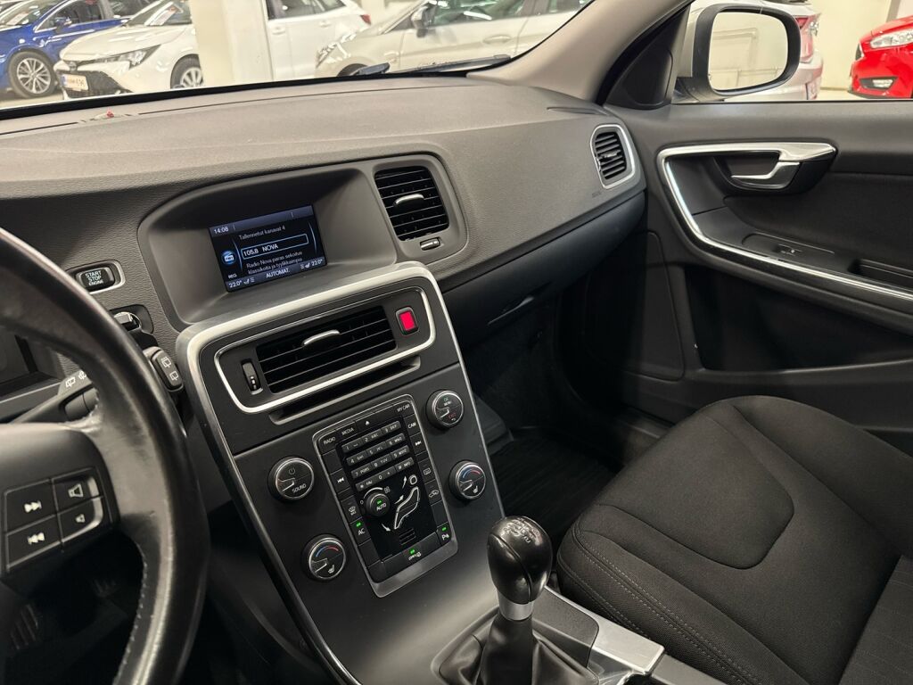 Volvo V60 2012 Ruskea (beige)