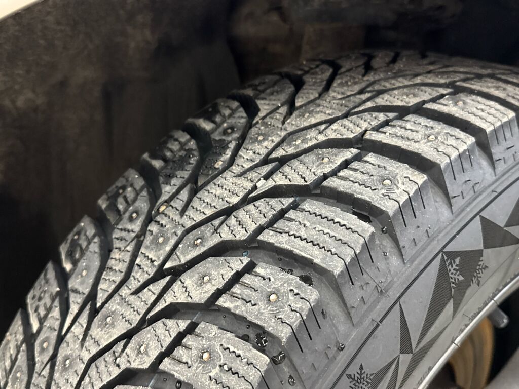 Volvo V60 2012 Ruskea (beige)