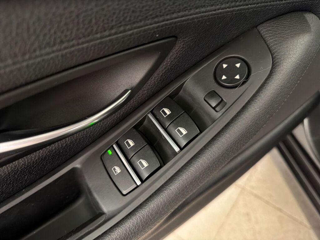 BMW 520 2012 Harmaa