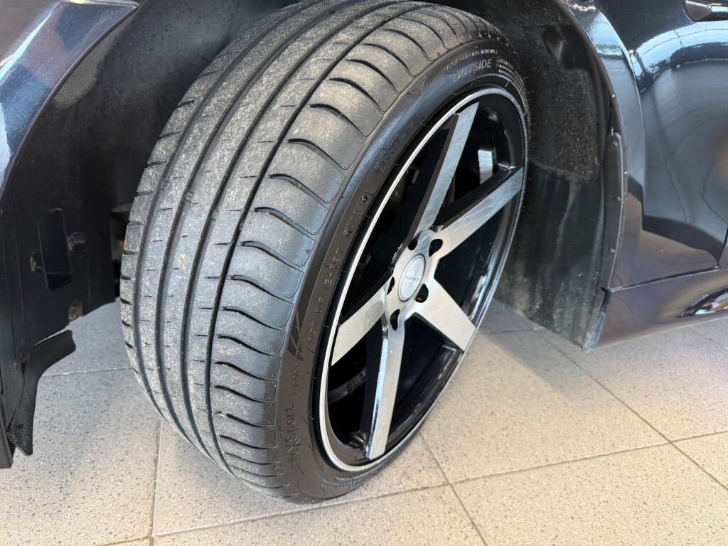 BMW 530 2003 Musta