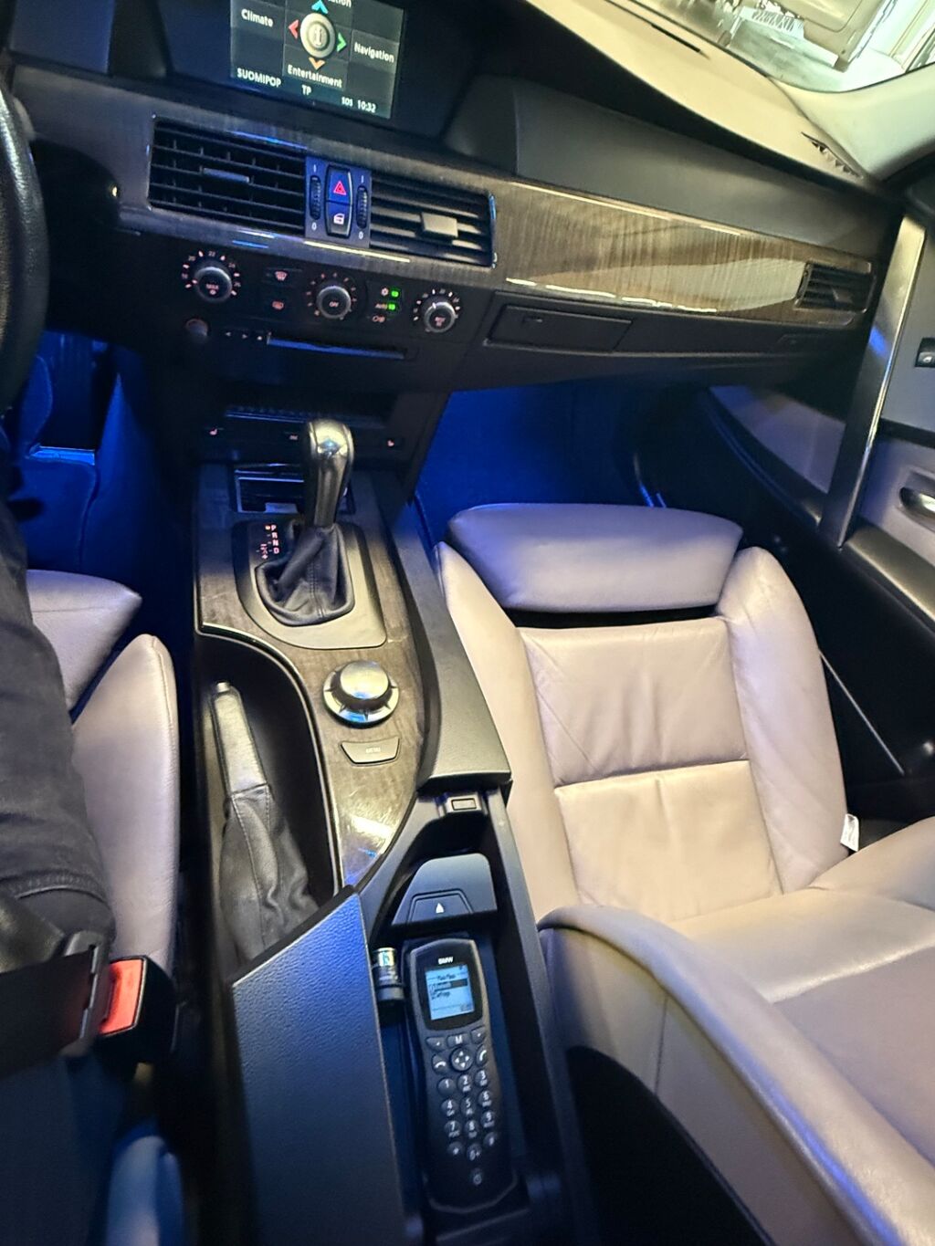 BMW 530 2003 Musta