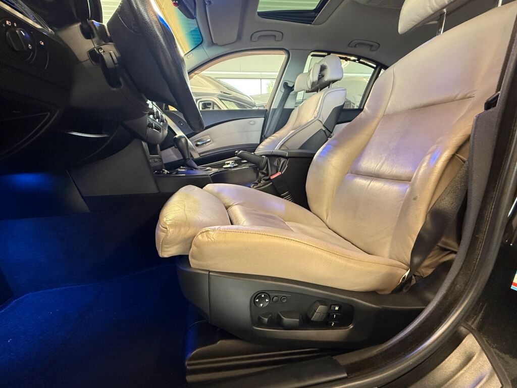 BMW 530 2003 Musta