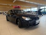 BMW 530 2003 Musta