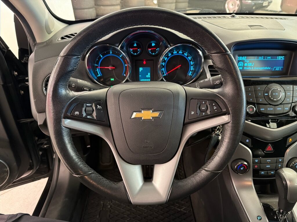 Chevrolet Cruze 2012 Musta