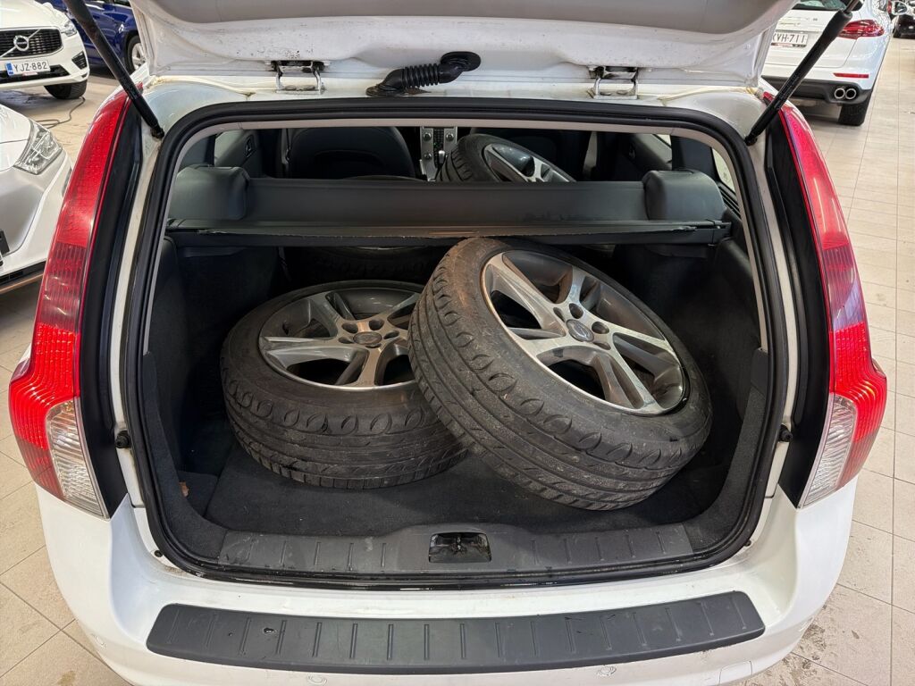 Volvo V50 2012 Valkoinen