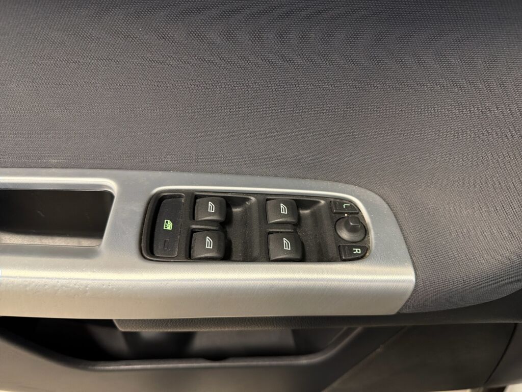 Volvo V50 2012 Valkoinen