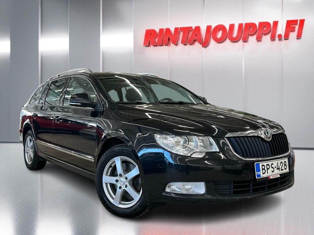 Skoda Superb 2012 Musta