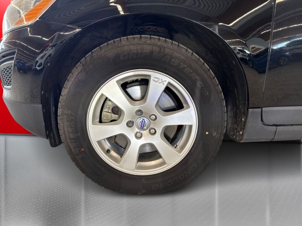 Volvo XC60 2012 Musta