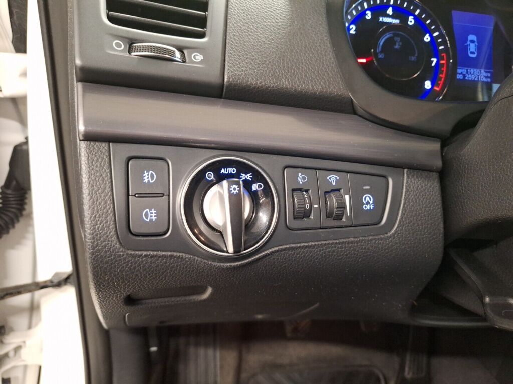 Hyundai i40 2012 Valkoinen