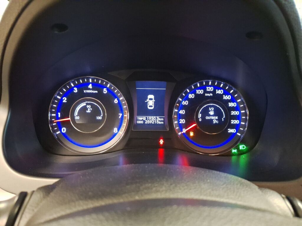 Hyundai i40 2012 Valkoinen