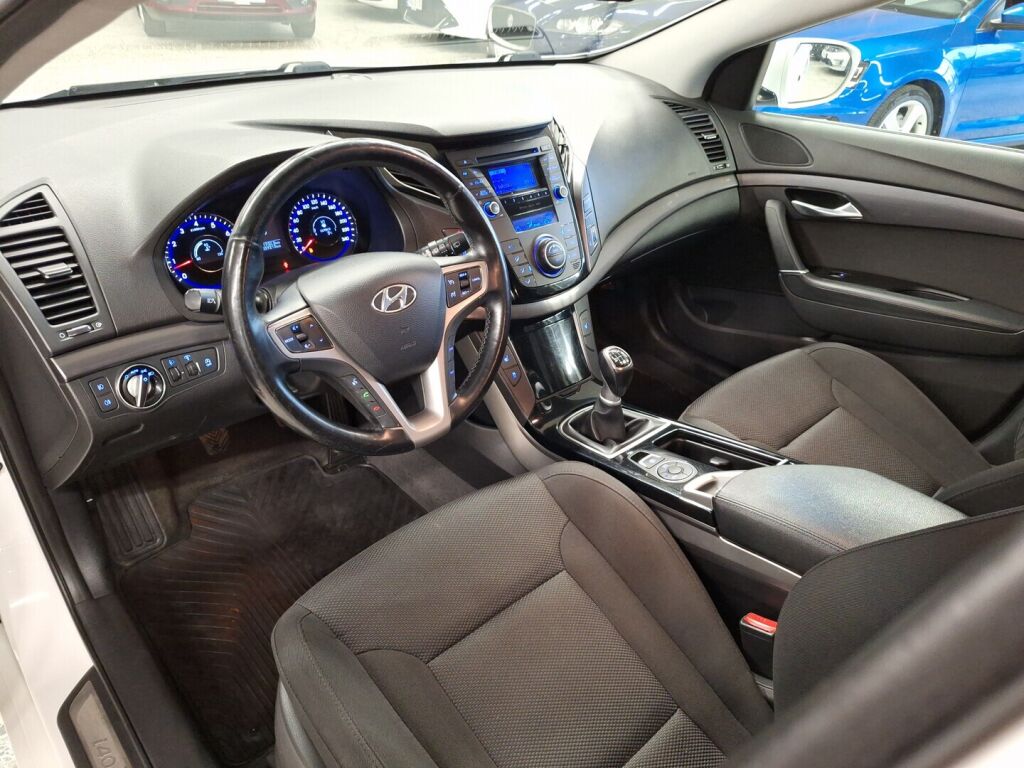 Hyundai i40 2012 Valkoinen