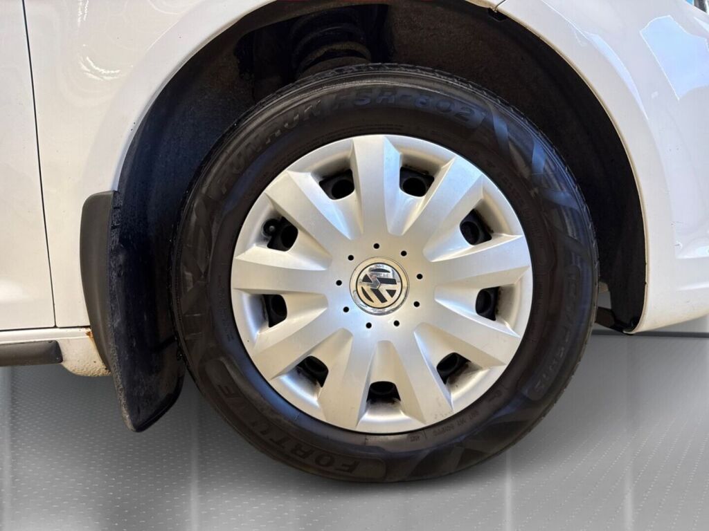 Volkswagen Touran 2012 Valkoinen