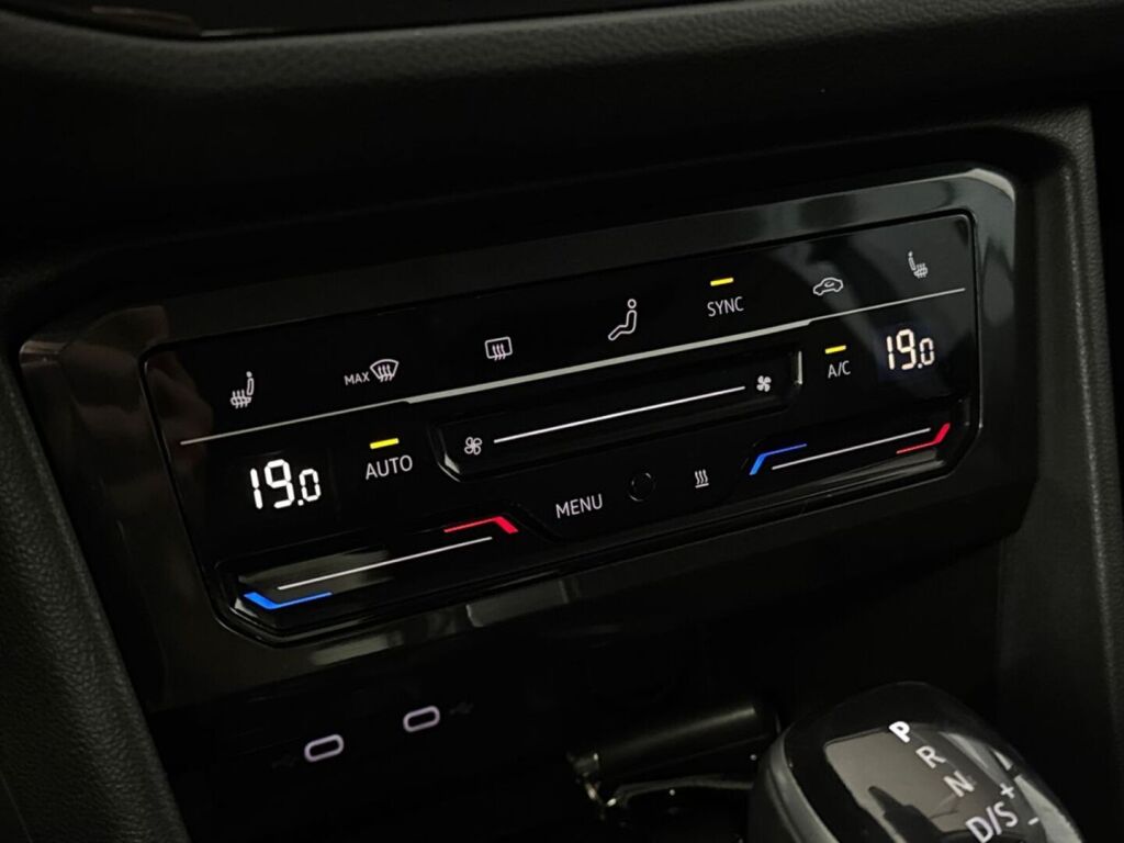 Volkswagen Tiguan 2022 Valkoinen