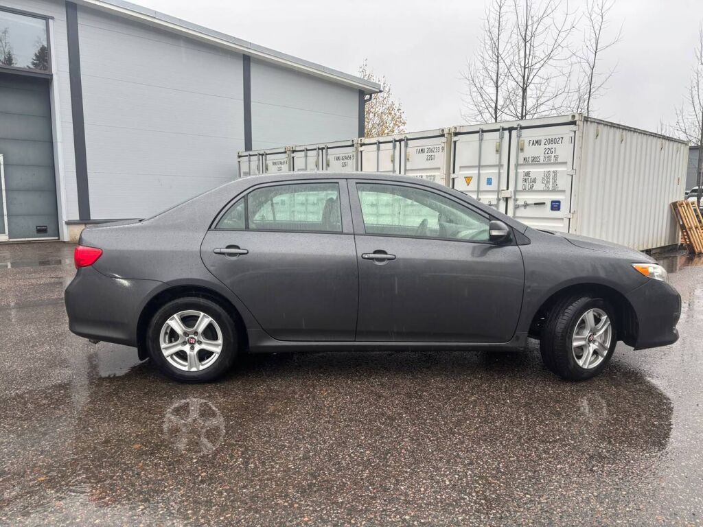 Toyota Corolla 2010 Harmaa