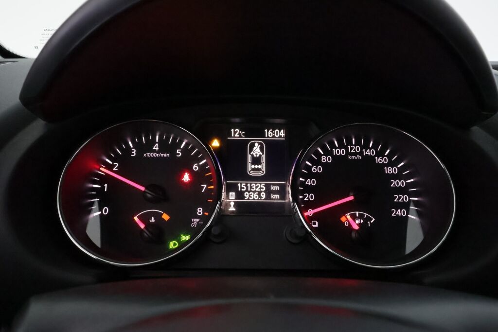 Nissan Qashqai 2012 Punainen