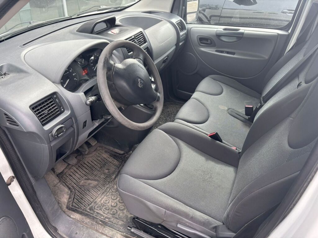 Peugeot Expert 2012 Valkoinen